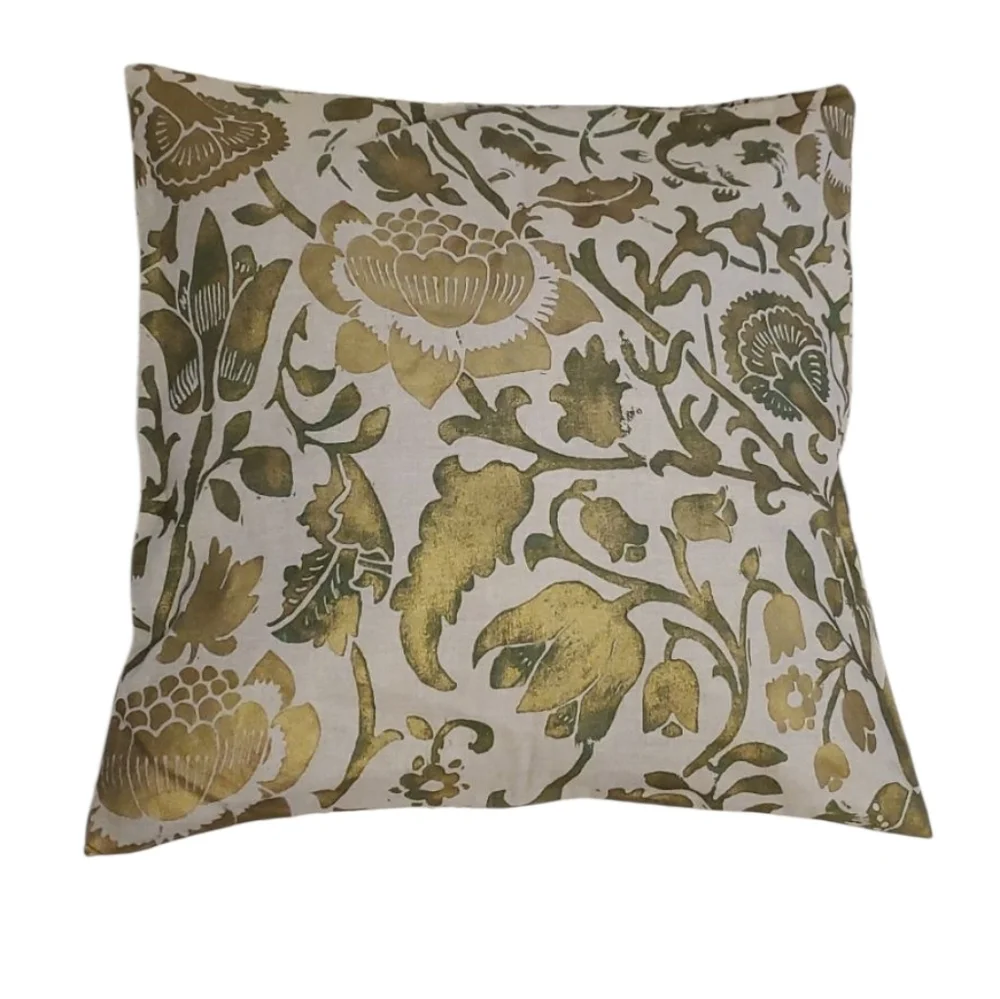 Pottery Barn Linen/Cotton Botanical Gold and Green Accent Sham.